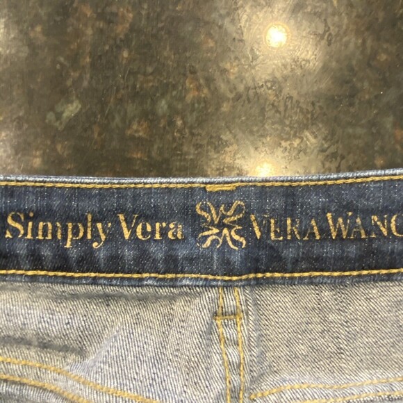 Simply Vera Wang Crop Blue Denim Straight Mid Rise Jeans Size 10,  33” x 26” - Picture 3 of 9